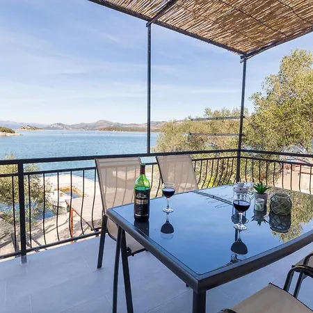 Apartments By The Sea Zuronja, Peljesac - 10134 Brijesta Exterior photo
